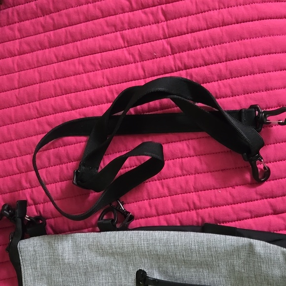 Handbag - Picture 2 of 5